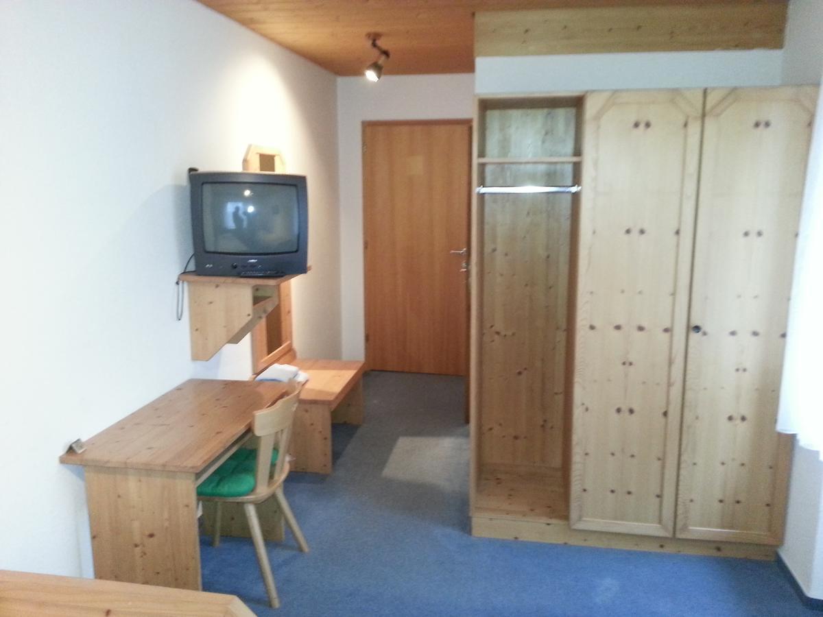 Hotel Bad Bruckhaus Gurtweil Room photo